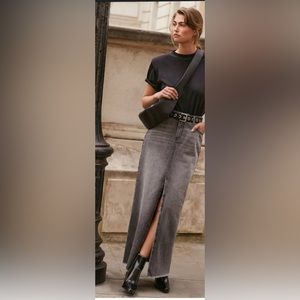 Zara black jean skirt med